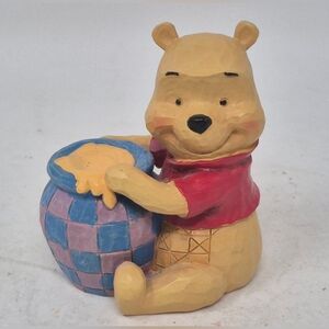 Jim Shore Dinsey Traditions Winnie The Pooh Figurine